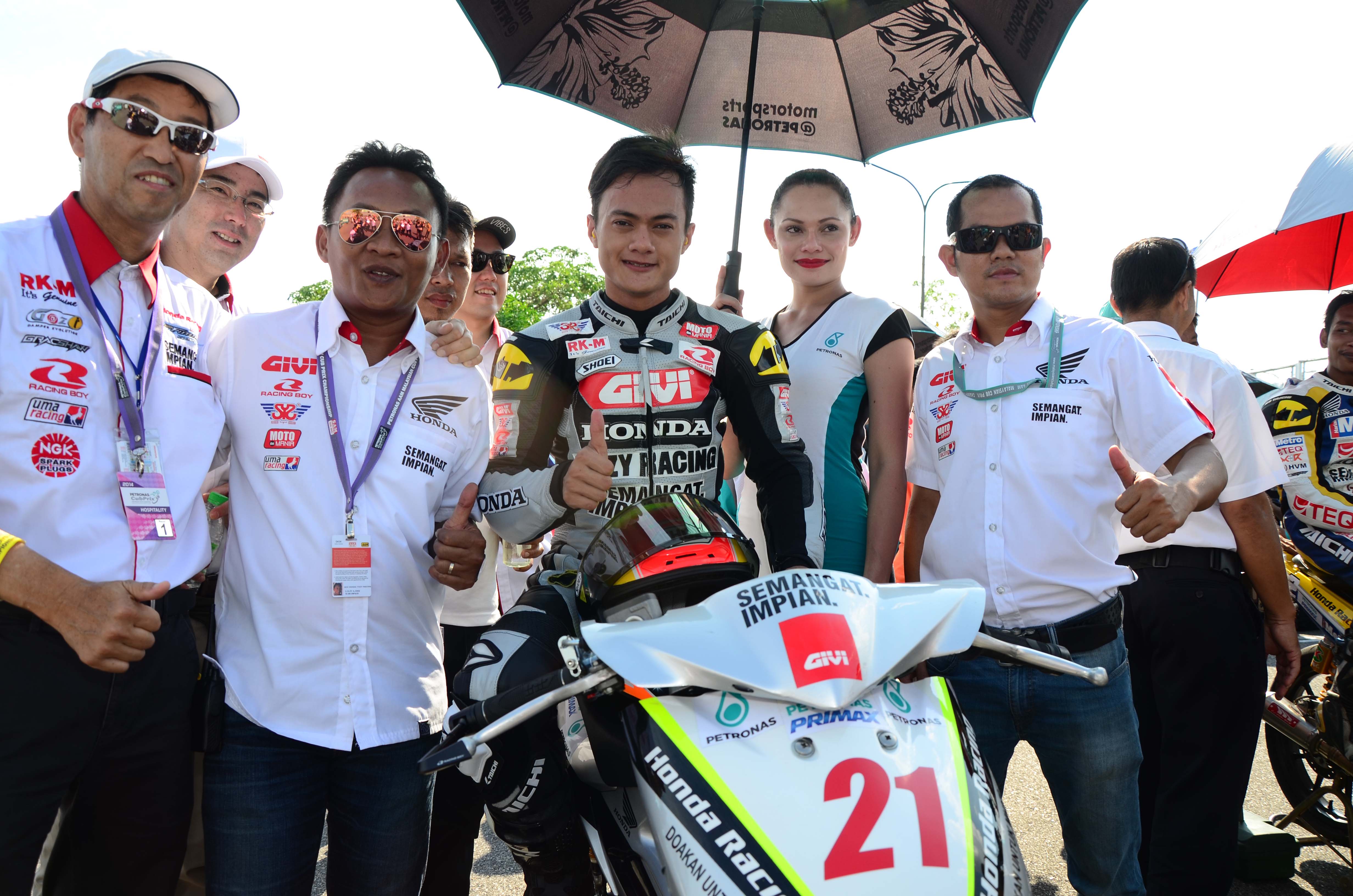 Zaqhwan Zaidi on the starting grid at Batu Kawan
