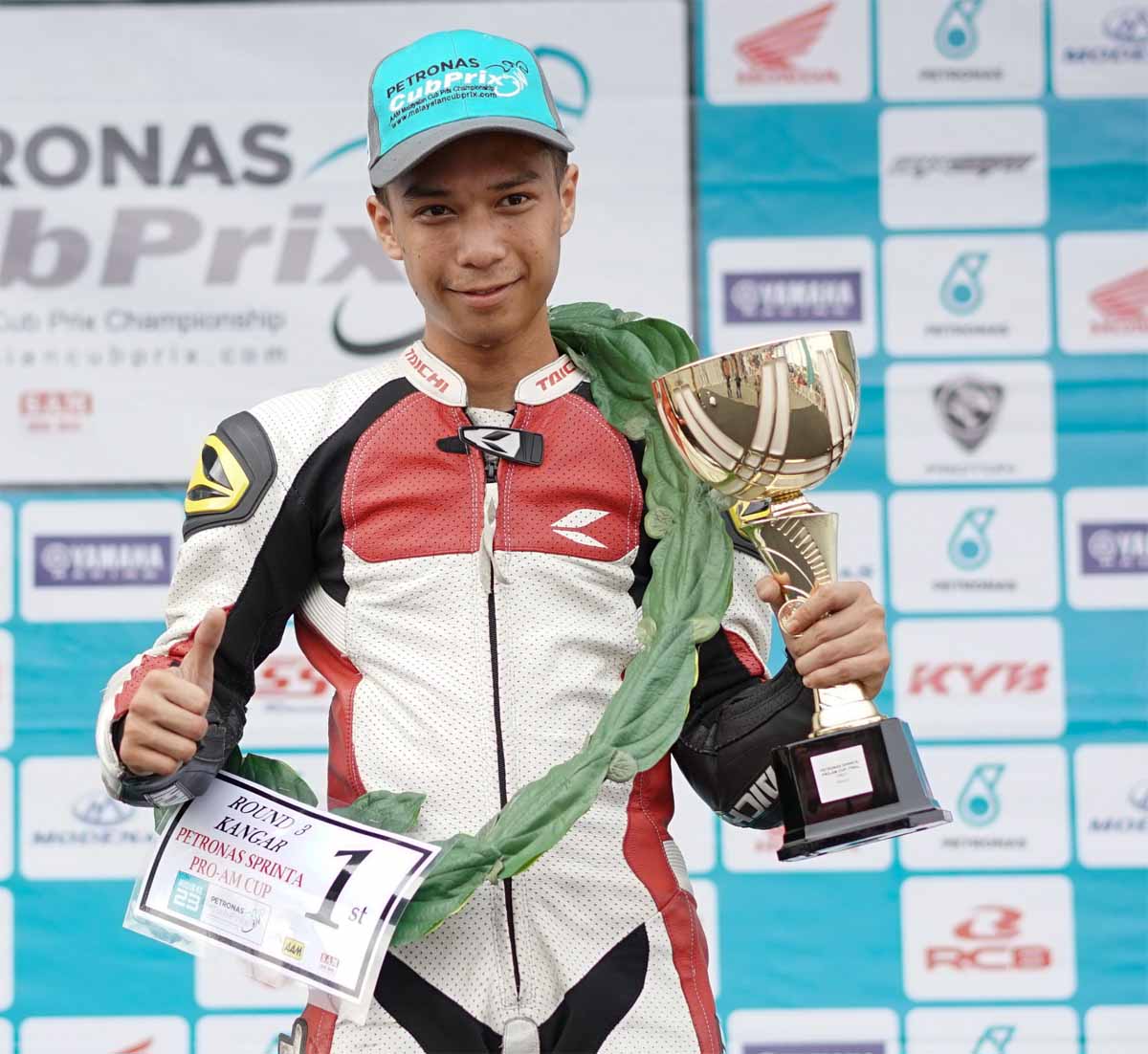 Pelumba dari Terengganu, Mu'izz Al-Atrash Abd Ghani mendahului kedudukan dengan 65 mata selepas meraih tiga podium termasuk gelaran juara di Kangar.