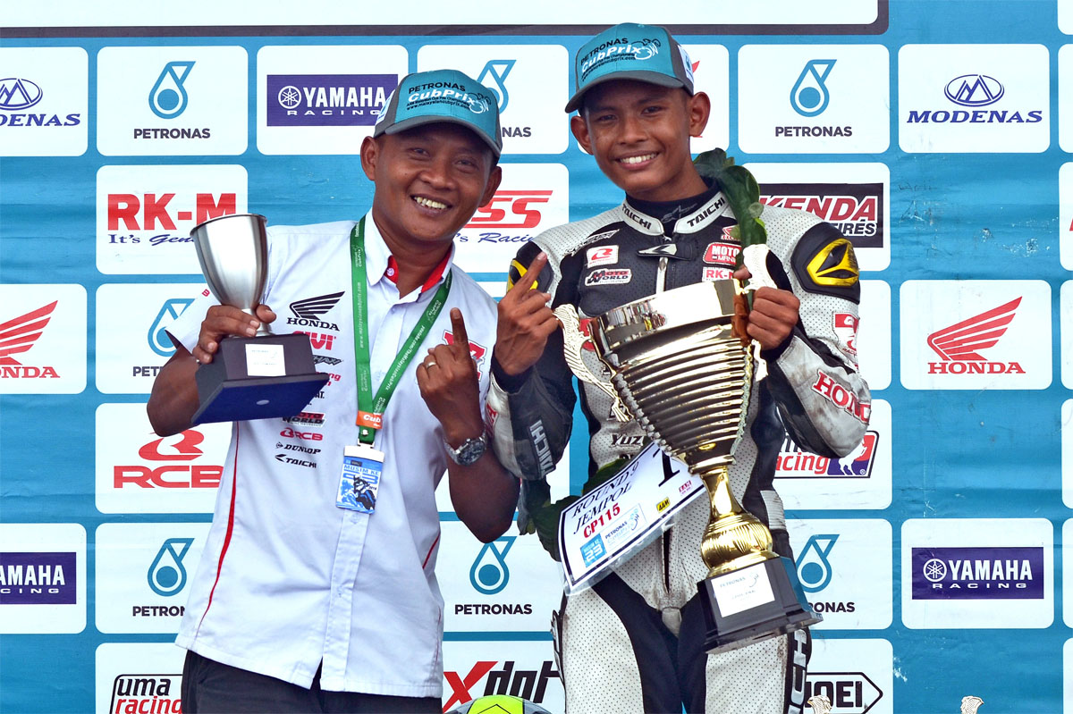 2016-petronas-aam-malaysian-cub-prix-championship-round-9-jempol-shahrol-yuzy-azroy-hakeem-anuar