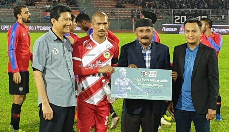 100PLUS celebrate Indra Putra’s hundred league goals | Sports247